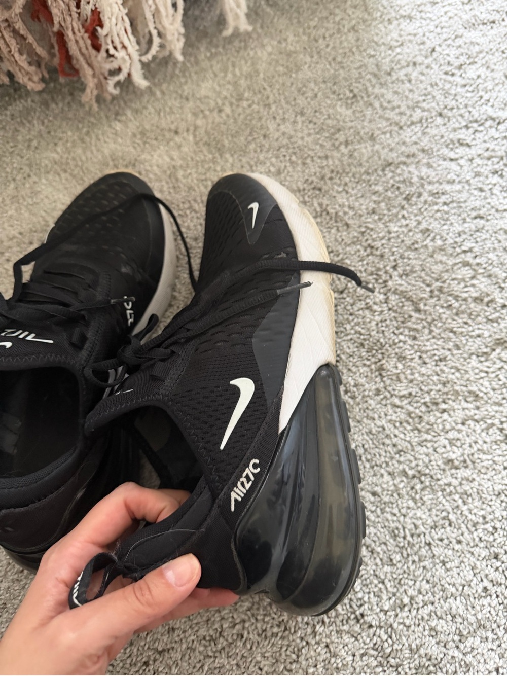 Nike Air Max 270 Black/White — - Picture 5 of 14